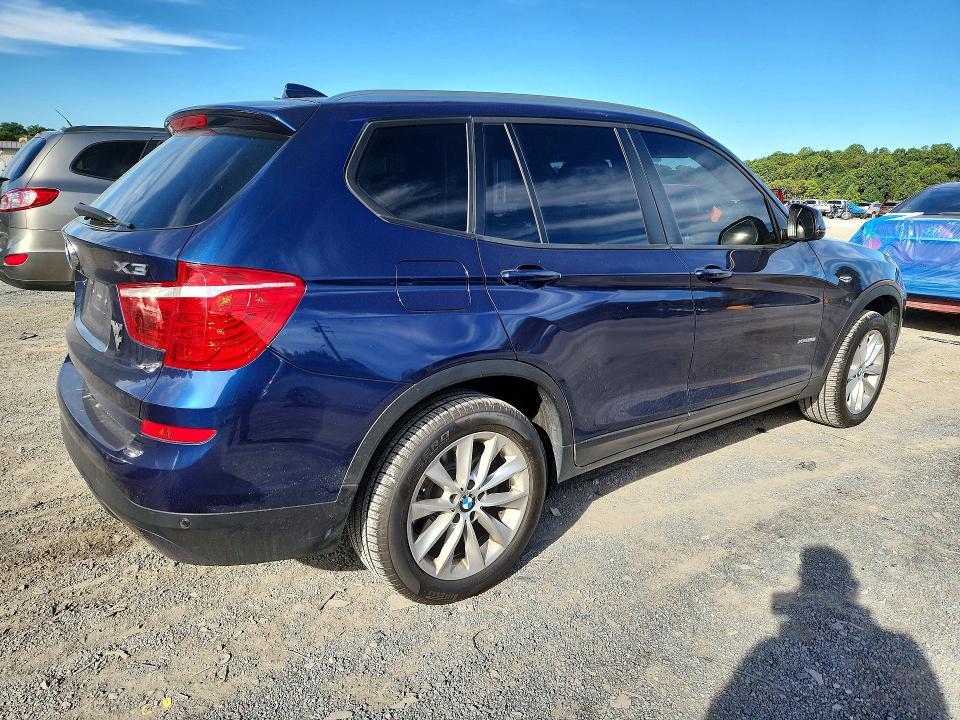 Foto 3 de la subasta – 2015 BMW X3 con VIN 5UXWX9C56F0D55203