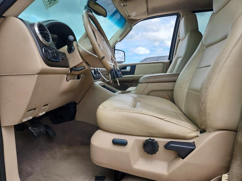 Photo 7 from auction – 2003 FORD EXPEDITION with VIN 1FMRU15W23LA96890