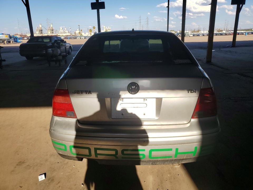 Снимка 6 от търг – 2000 VOLKSWAGEN JETTA с VIN 3VWSF29M7YM177188