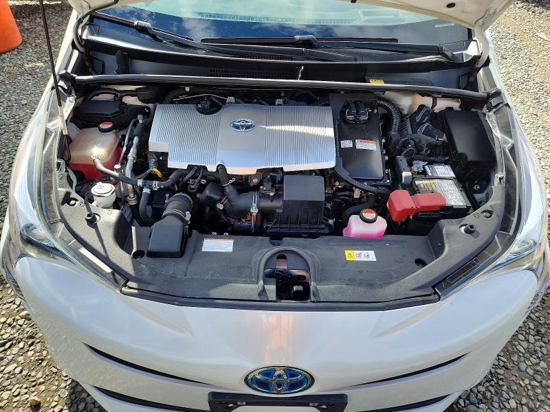 Photo 11 from auction – 2016 TOYOTA PRIUS with VIN JTDKARFU5G3020774