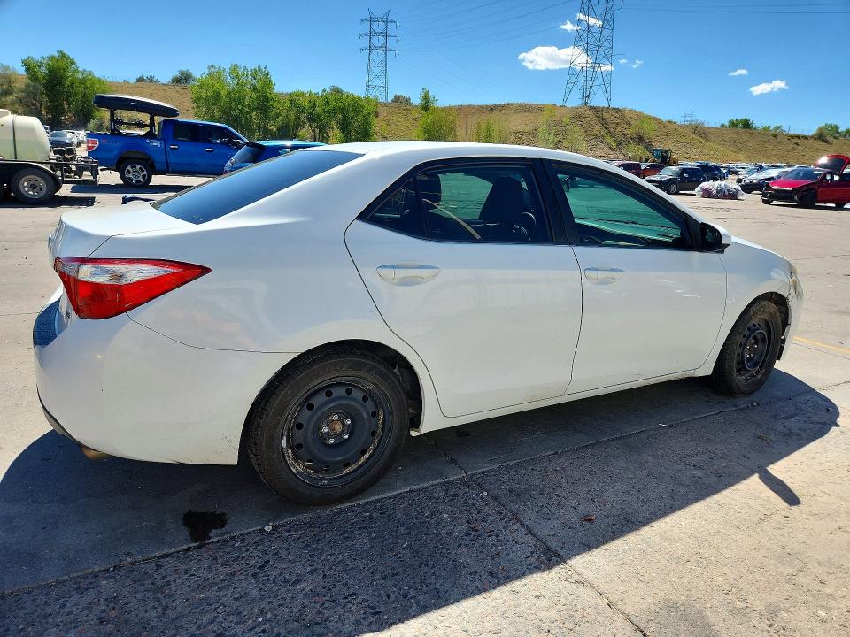 Фото 3 с аукциона – 2016 TOYOTA COROLLA с VIN 5YFBURHE5GP371821