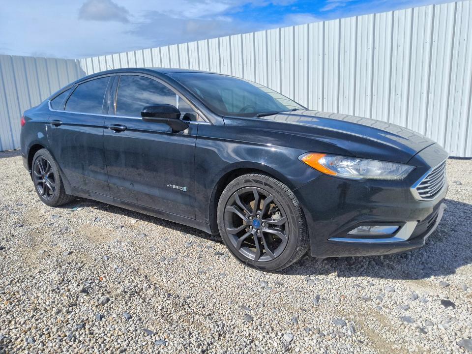 Foto 4 de la subasta – 2018 FORD FUSION con VIN 3FA6P0LU0JR248616