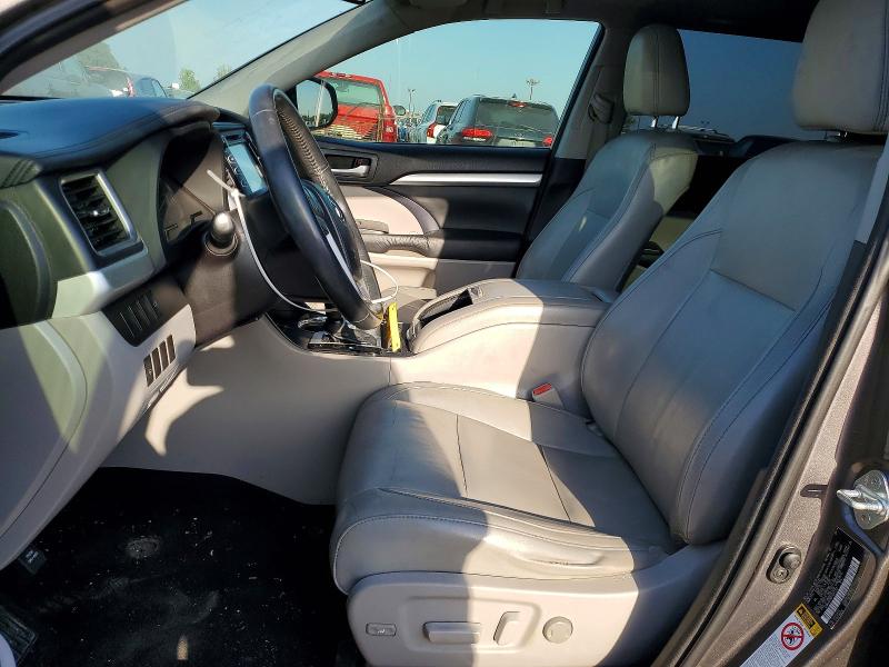 Photo 7 from auction – 2015 TOYOTA HIGHLANDER with VIN 5TDKKRFH6FS047253