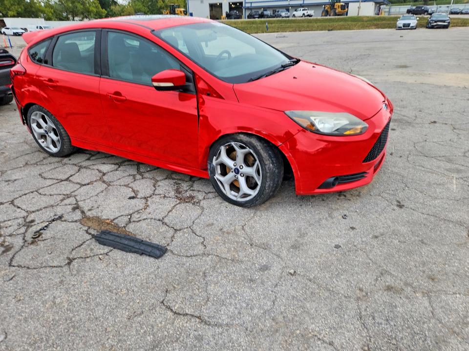 Photo 4 from auction – 2014 FORD FOCUS with VIN 1FADP3L94EL197002