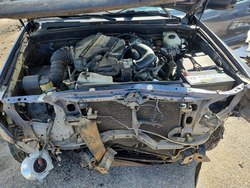 Photo 11 from auction – 2004 TOYOTA 4RUNNER with VIN JTEZU14R540019896