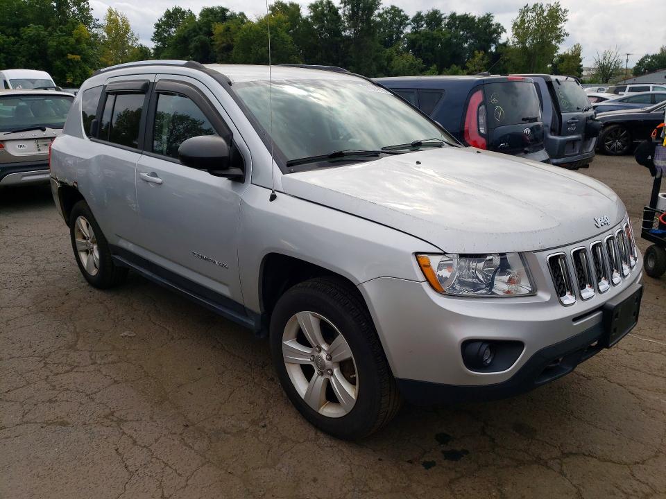 Photo 4 from auction – 2012 JEEP COMPASS with VIN 1C4NJDEB8CD621746