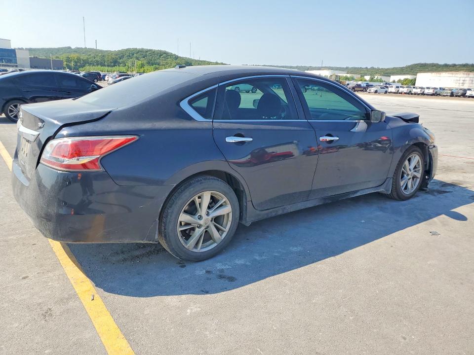 Photo 3 from auction – 2015 NISSAN ALTIMA with VIN 1N4AL3APXFC452303