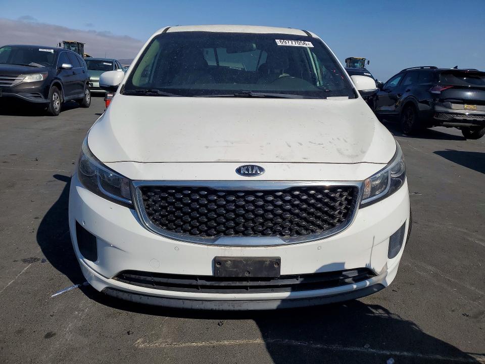 Photo 5 from auction – 2017 KIA SEDONA with VIN KNDMB5C15H6250758