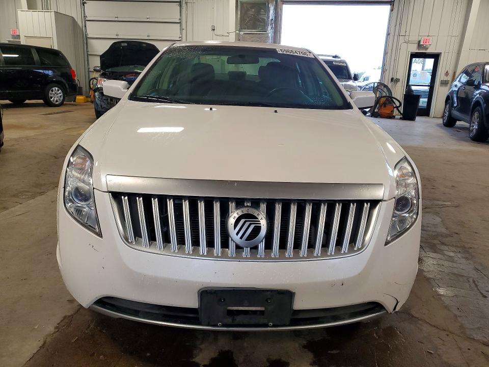 Photo 5 from auction – 2011 MERCURY MILAN with VIN 3MEHM0HA9BR601882