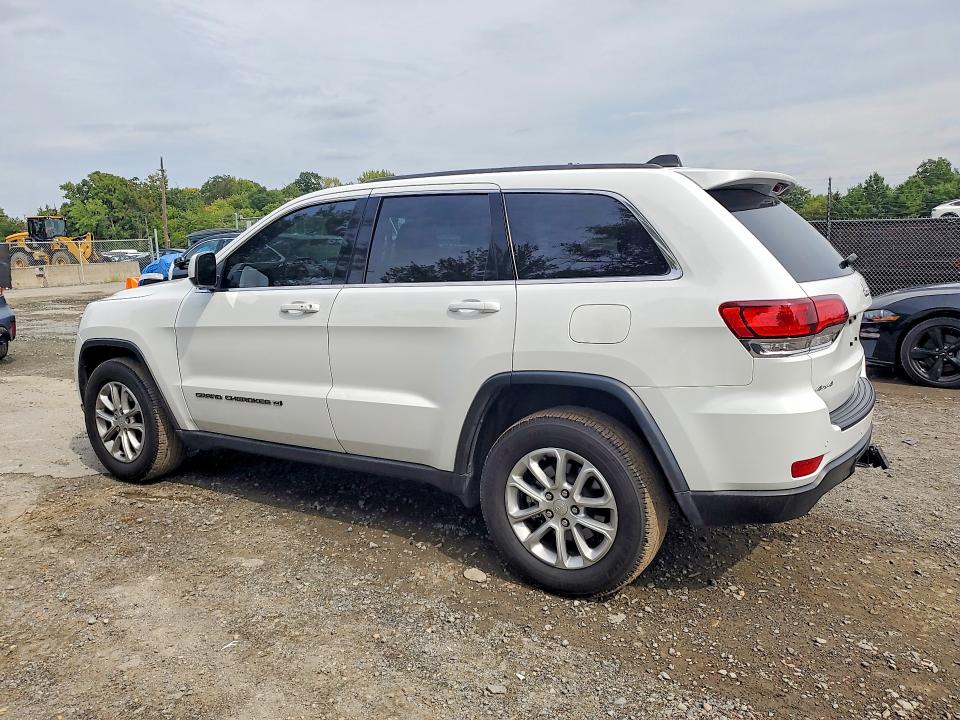 Снимка 2 от търг – 2022 JEEP GRAND CHEROKEE с VIN 1C4RJFAG3NC175058