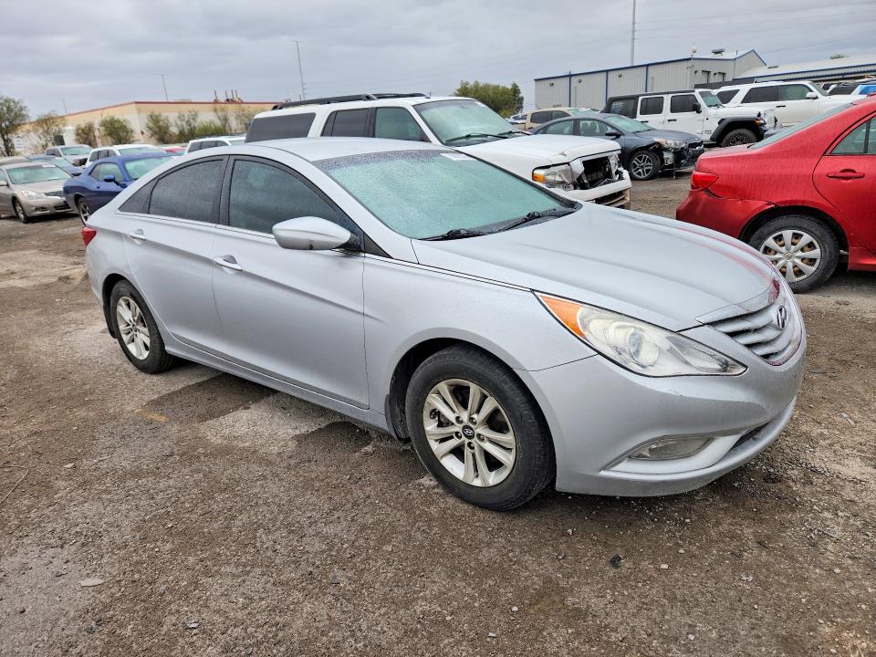 Zdjęcie 4 z aukcji – 2013 HYUNDAI SONATA z VIN 5NPEB4AC3DH747696