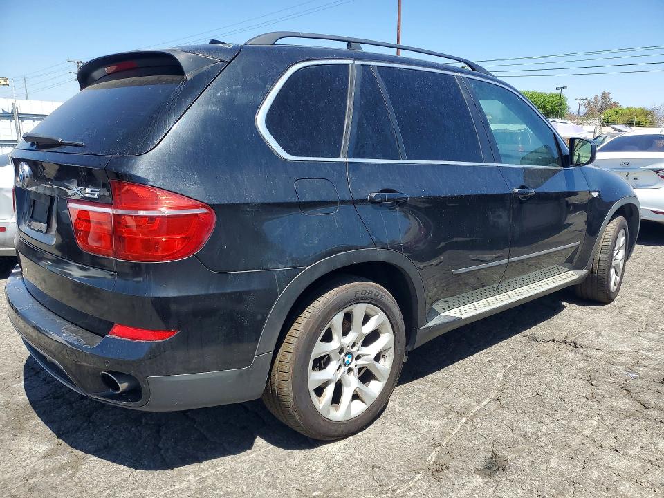 Photo 3 from auction – 2013 BMW X5 with VIN 5UXZV4C51D0G56237