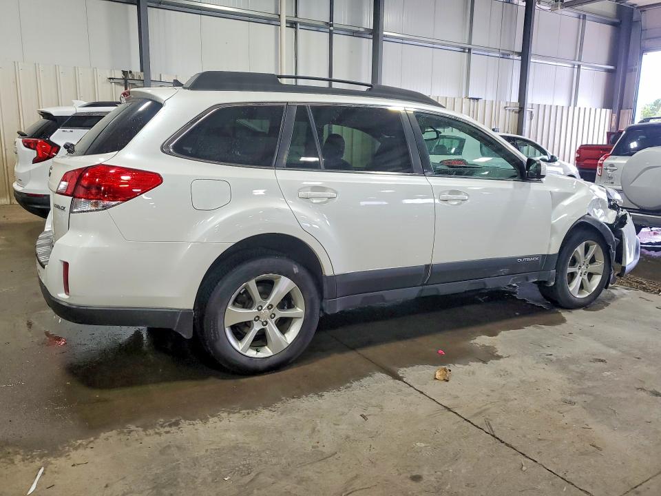 Zdjęcie 3 z aukcji – 2013 SUBARU OUTBACK z VIN 4S4BRCLC4D3231764