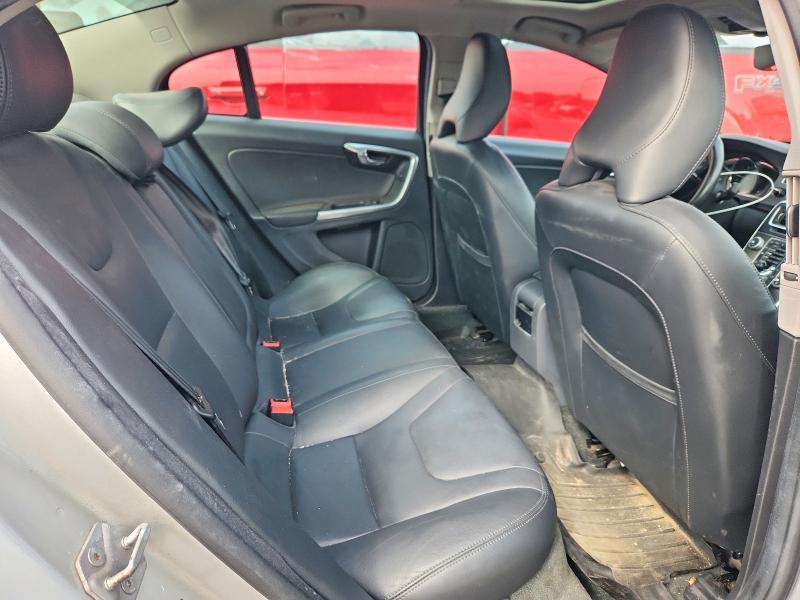 Photo 10 from auction – 2016 VOLVO S60 with VIN YV1612TK6G2391745