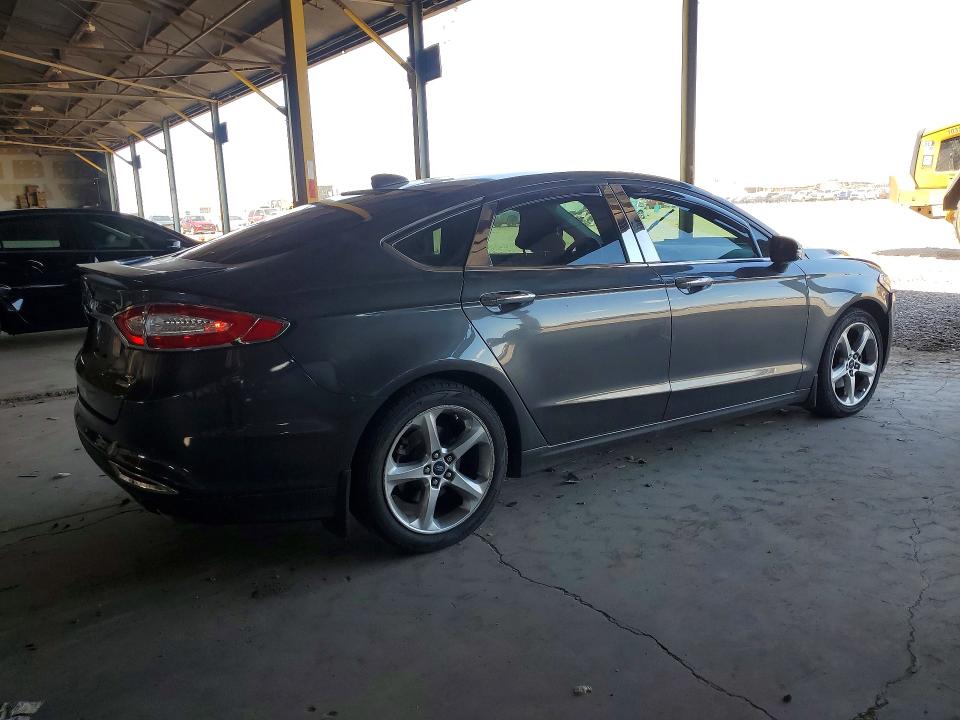 Photo 3 from auction – 2016 FORD FUSION with VIN 3FA6P0HD7GR356765