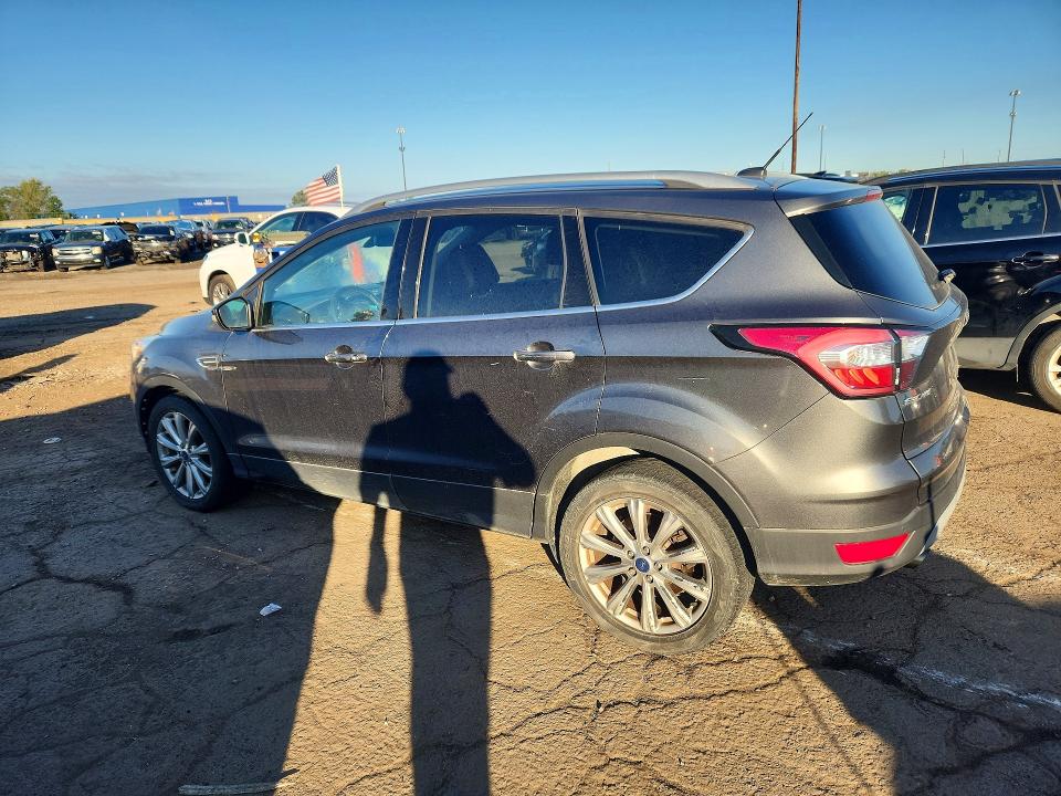 Снимка 2 от търг – 2017 FORD ESCAPE с VIN 1FMCU0JD5HUD38237