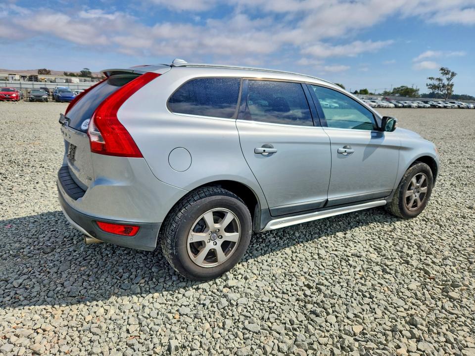 Photo 3 from auction – 2012 VOLVO XC60 with VIN YV4940DZ5C2290522