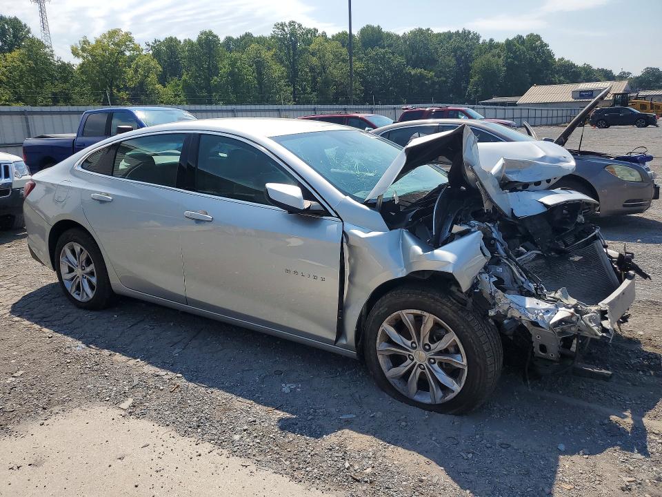 Photo 4 from auction – 2021 CHEVROLET MALIBU with VIN 1G1ZD5STXMF011860