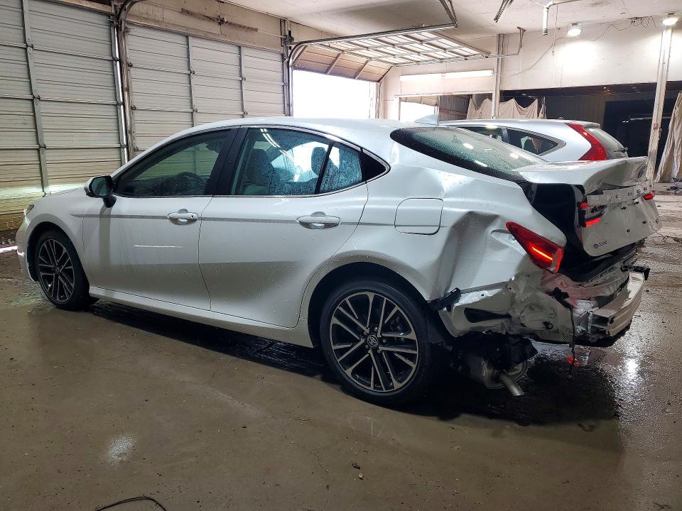 Photo 2 from auction – 2026 TOYOTA CAMRY with VIN 4T1DAACK8TU335212