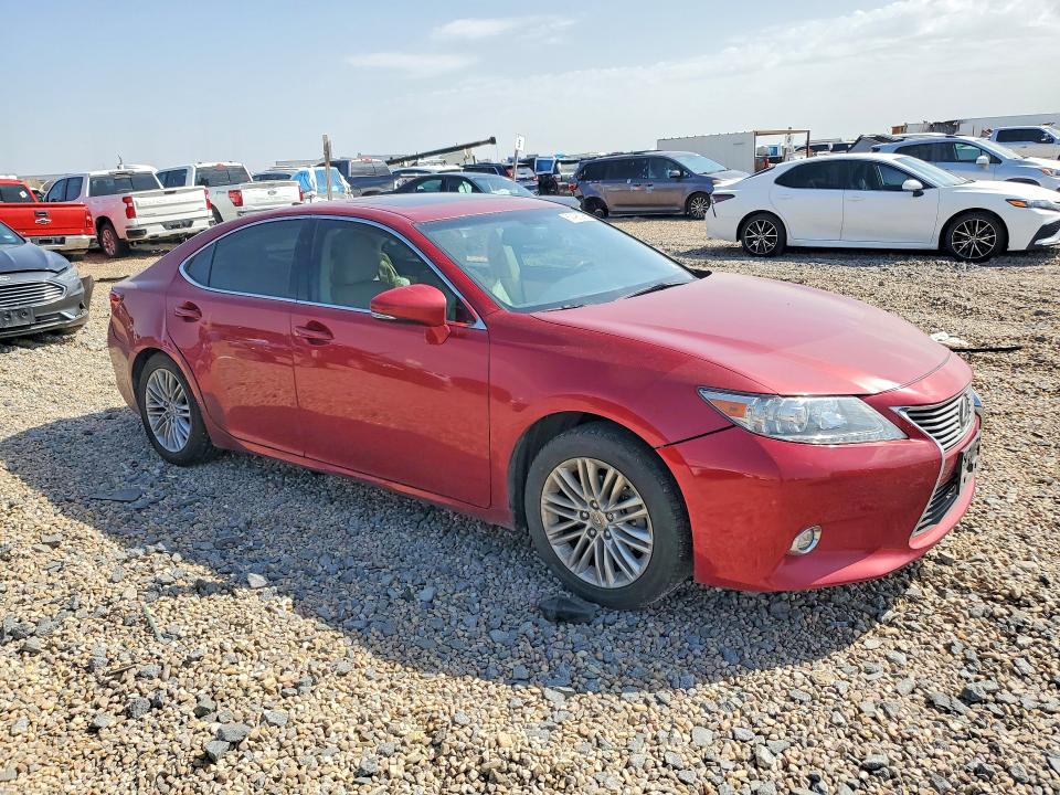 Photo 4 from auction – 2015 LEXUS ES with VIN JTHBK1GG1F2156796