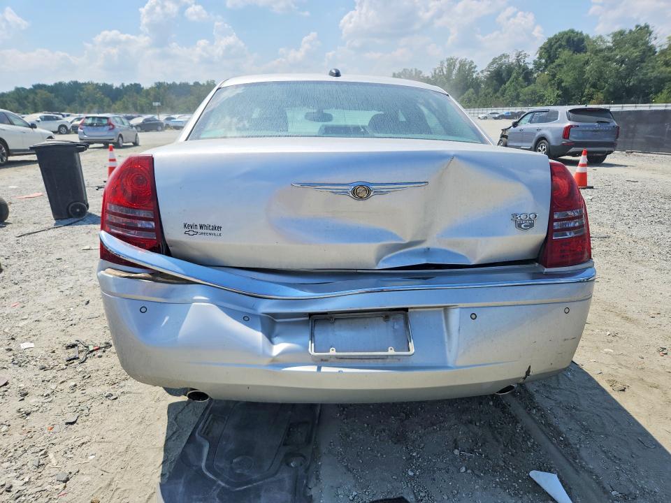 Photo 6 from auction – 2005 CHRYSLER 300C with VIN 2C3AA63H55H636393
