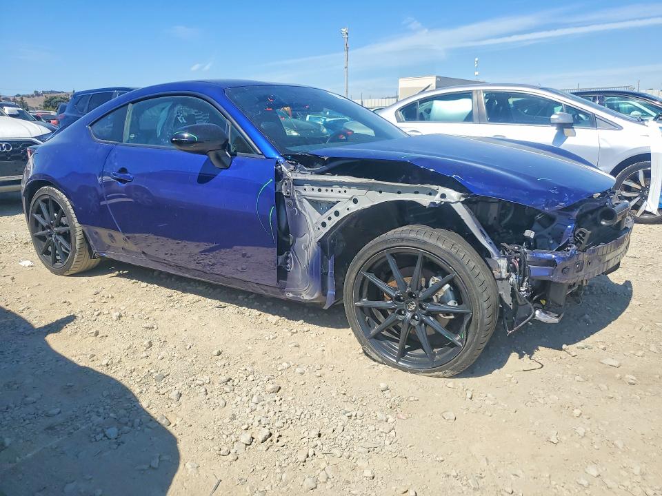 Photo 4 from auction – 2023 TOYOTA GR 86 with VIN JF1ZNBE17P9750626
