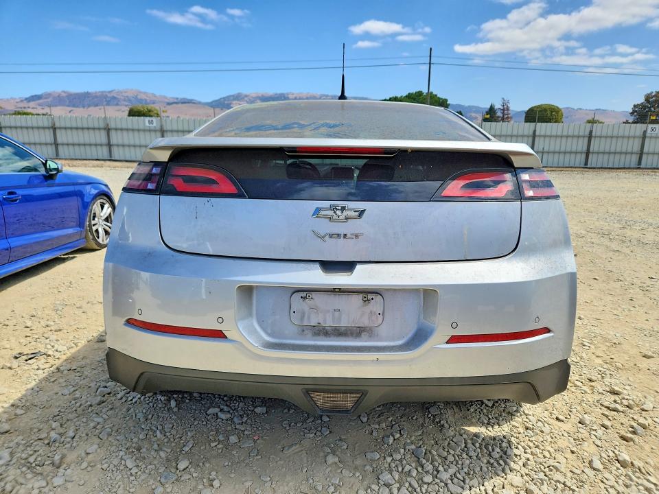 Photo 6 from auction – 2014 CHEVROLET VOLT with VIN 1G1RE6E45EU132252