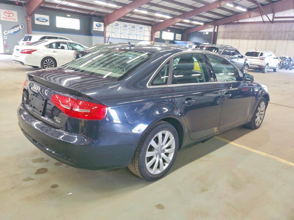 Foto 3 de la subasta – 2013 AUDI A4 con VIN WAUBFAFL4DN041431