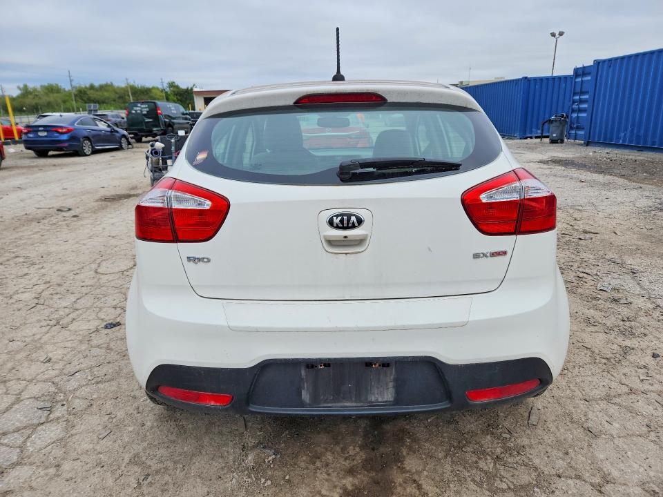 Zdjęcie 6 z aukcji – 2015 KIA RIO 5-DOOR z VIN KNADN5A36F6435505