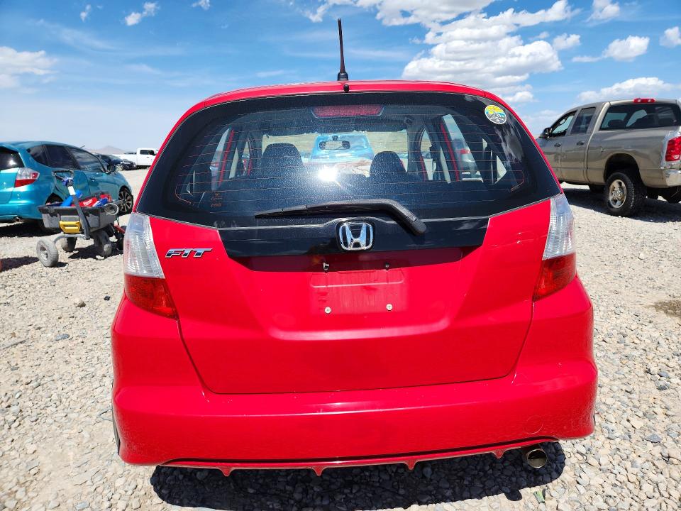 Photo 6 from auction – 2013 HONDA FIT with VIN JHMGE8H35DC071615