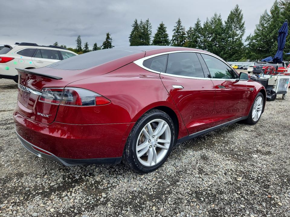 Foto 3 de la subasta – 2012 TESLA MODEL S con VIN 5YJSA1DP9CFS00318