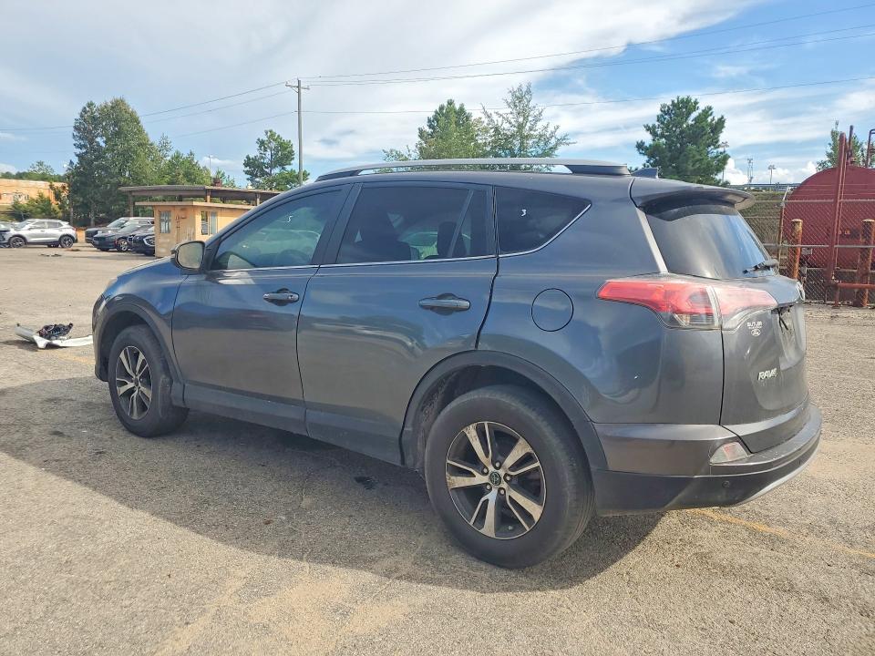 Photo 2 from auction – 2017 TOYOTA RAV4 with VIN 2T3WFREV7HW356650