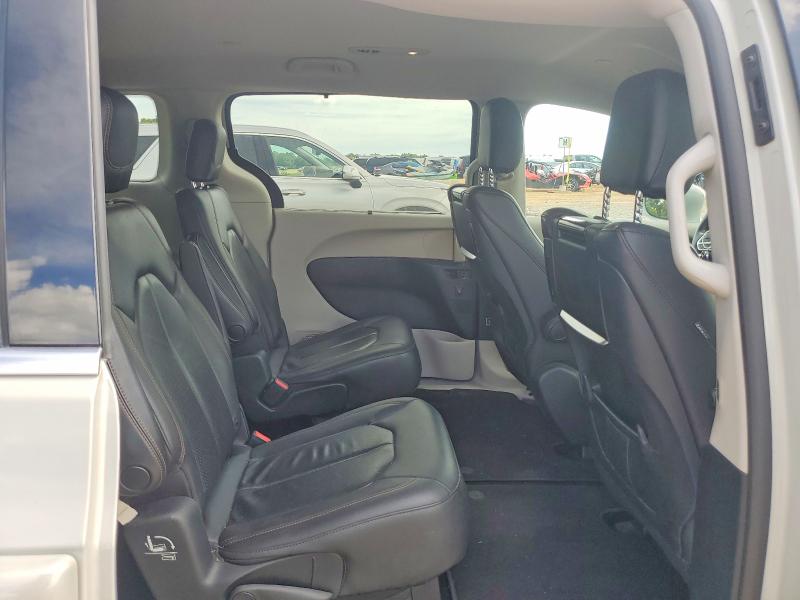 Photo 11 from auction – 2020 CHRYSLER PACIFICA with VIN 2C4RC1EG2LR103490
