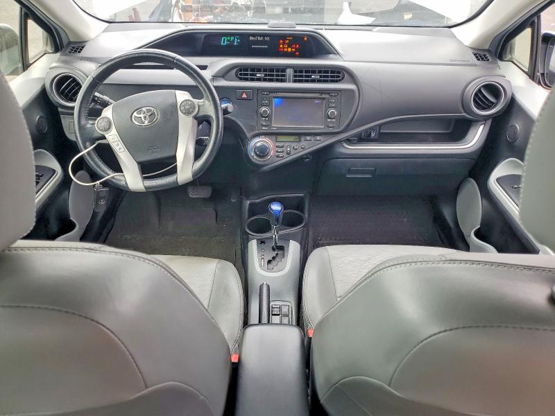 Photo 8 from auction – 2014 TOYOTA PRIUS C with VIN JTDKDTB30E1063414