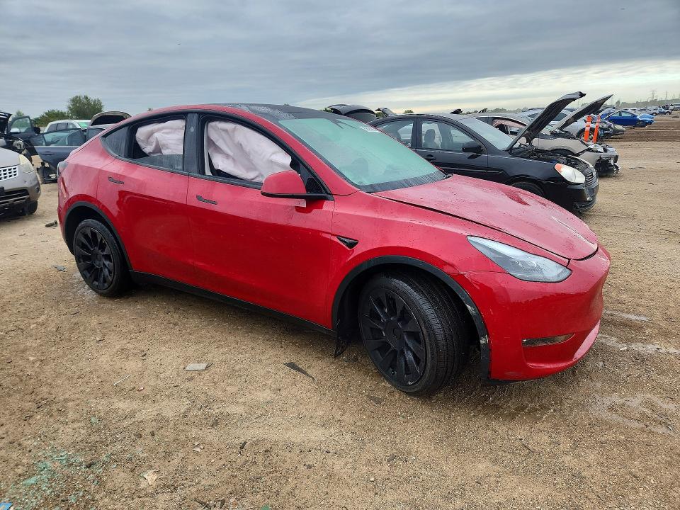 Снимка 4 от търг – 2023 TESLA MODEL Y с VIN 7SAYGAEE6PF865191