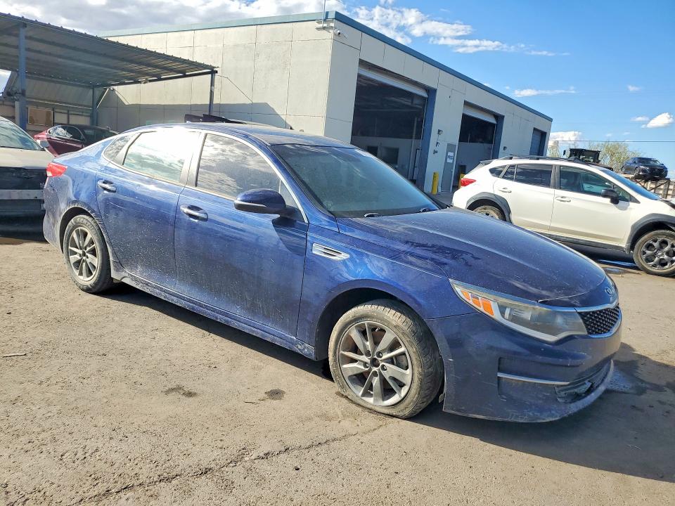 Photo 4 from auction – 2016 KIA OPTIMA with VIN 5XXGT4L16GG095867