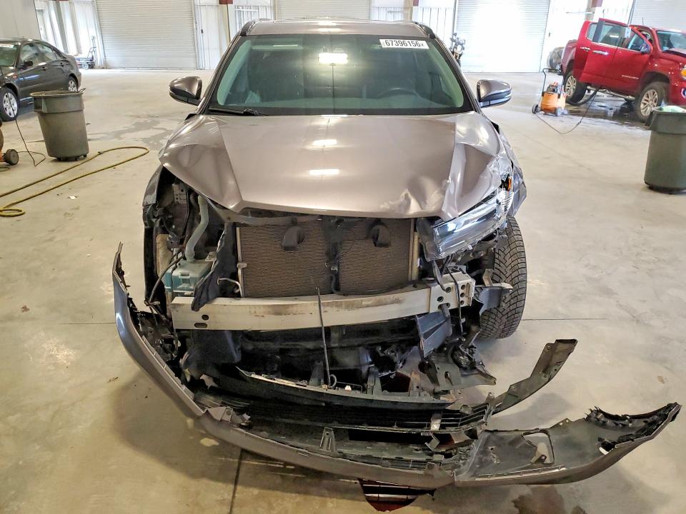 Photo 5 from auction – 2019 TOYOTA HIGHLANDER with VIN 5TDJZRFH8KS568413