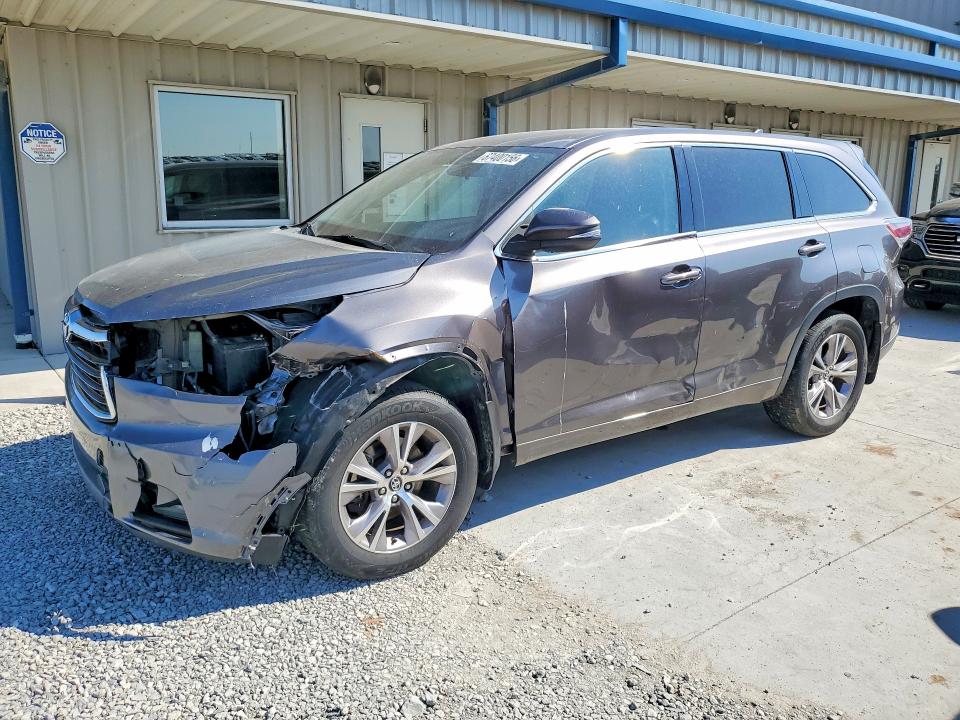 TOYOTA HIGHLANDER 2016 with VIN 5TDBKRFH4GS324757 - Photo from auction