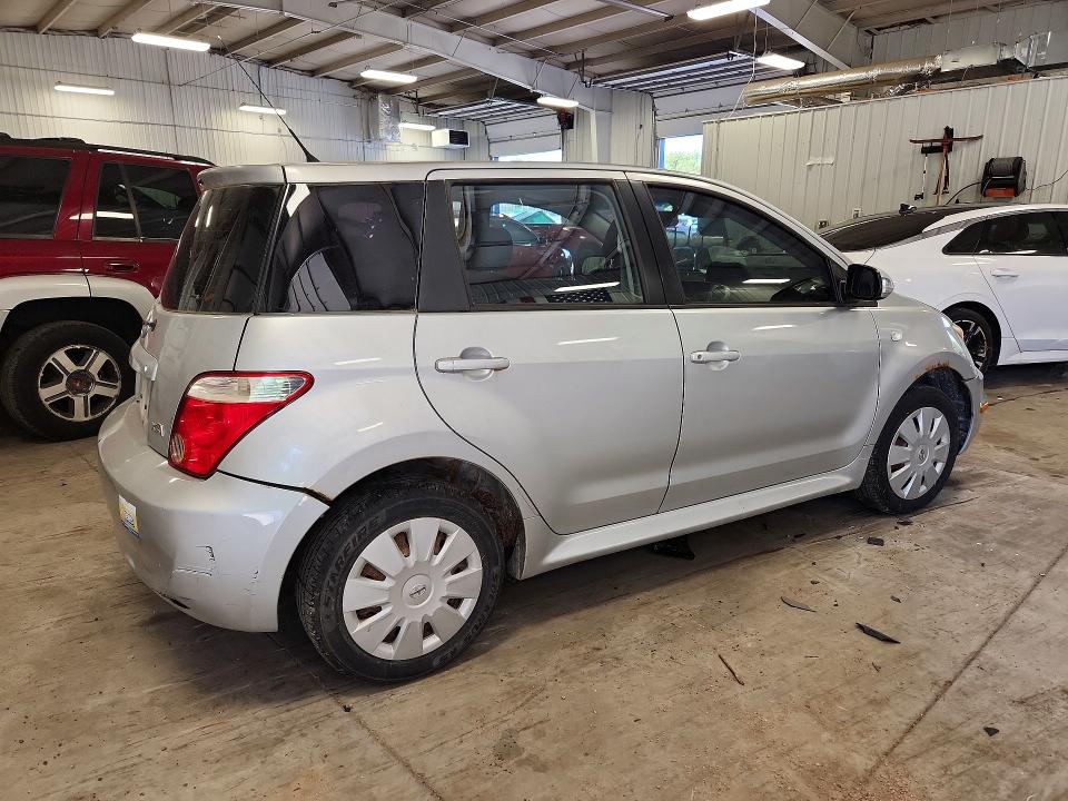 Photo 3 from auction – 2006 SCION XA with VIN JTKKT604960164581
