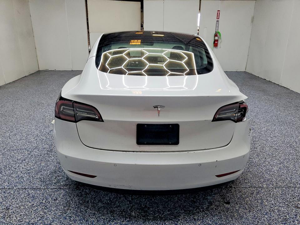 Foto 6 de la subasta – 2022 TESLA MODEL 3 con VIN 5YJ3E1EA2NF371126