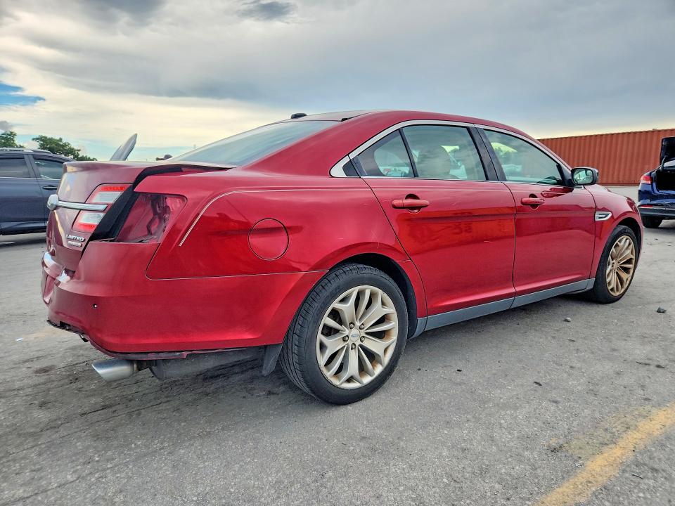 Снимка 3 от търг – 2015 FORD TAURUS с VIN 1FAHP2F82FG171121