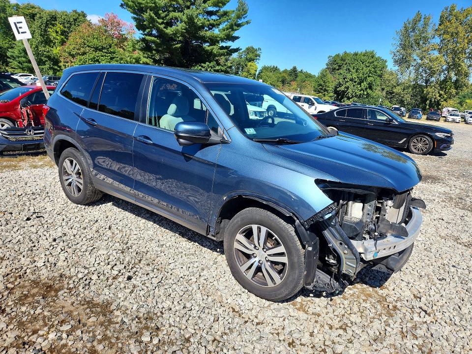 Photo 4 from auction – 2017 HONDA PILOT with VIN 5FNYF6H31HB065567
