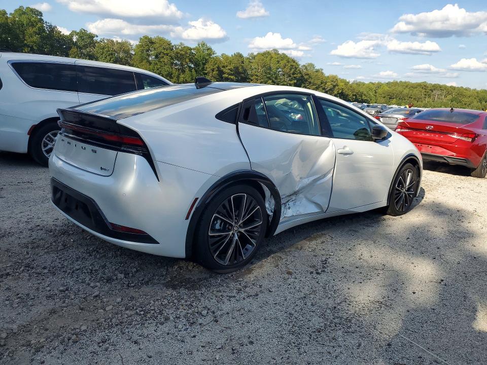 Photo 3 from auction – 2026 TOYOTA PRIUS with VIN JTDACAAU5T3077937