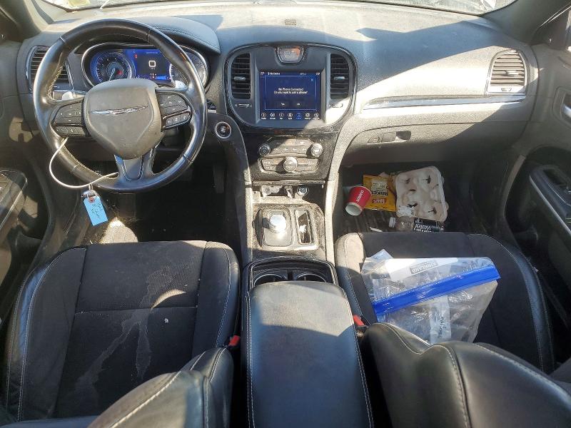 Zdjęcie 8 z aukcji – 2020 CHRYSLER 300 z VIN 2C3CCABG0LH255479