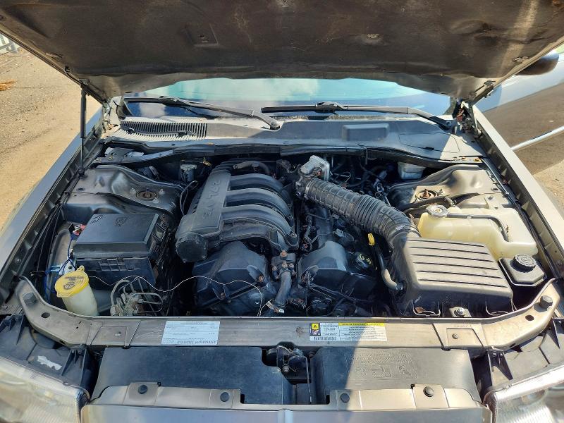 Photo 11 from auction – 2008 CHRYSLER 300 with VIN 2C3KA43R18H210545
