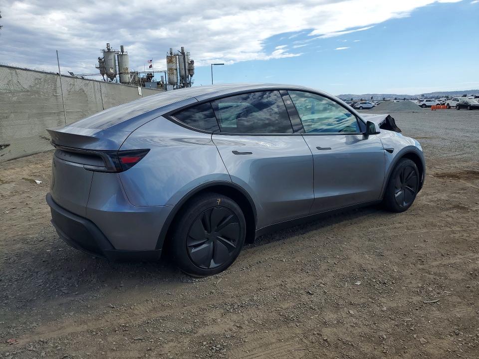 Photo 3 from auction – 2026 TESLA MODEL  Y with VIN 7SAYGDEDXTF670648
