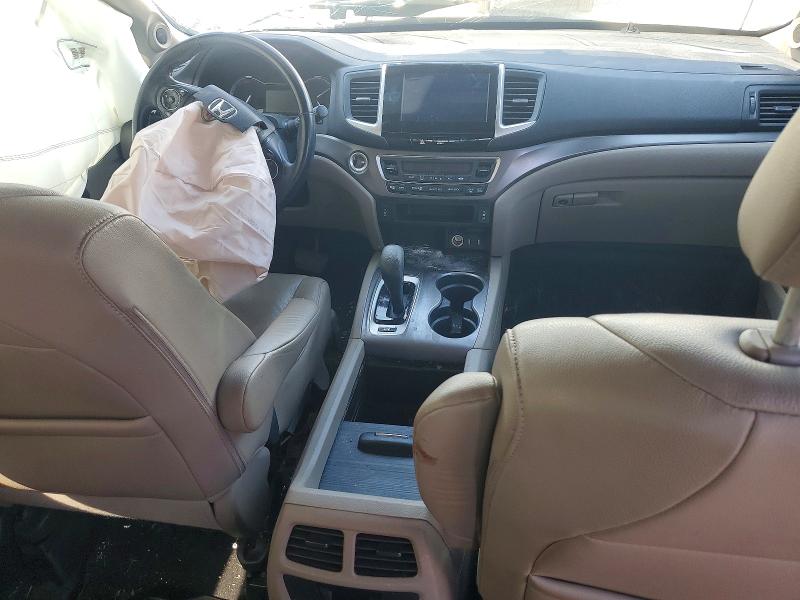 Фото 8 с аукциона – 2016 HONDA PILOT с VIN 5FNYF6H57GB003798