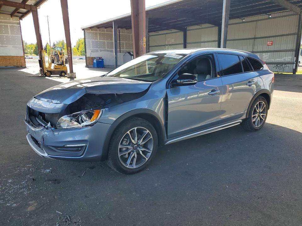 VOLVO V60 CROSS COUNTRY 2018 с VIN YV440MWK1J2058879 - Снимка от търг
