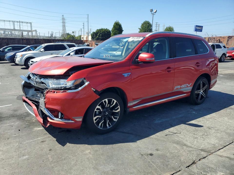 MITSUBISHI OUTLANDER 2018 z numerem VIN JA4J24A50JZ060223 - Zdjęcie z aukcji