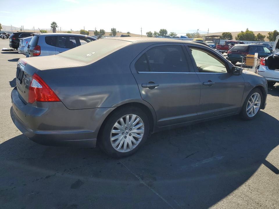 Photo 3 from auction – 2010 FORD FUSION with VIN 3FADP0L36AR372694